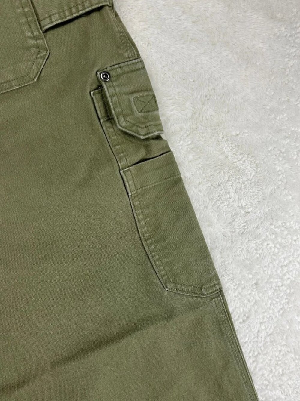 Duluth Trading Co. Fire Hose Work Pants Mens 42x32 Olive Green Cargo Pocket - Picture 4 of 14